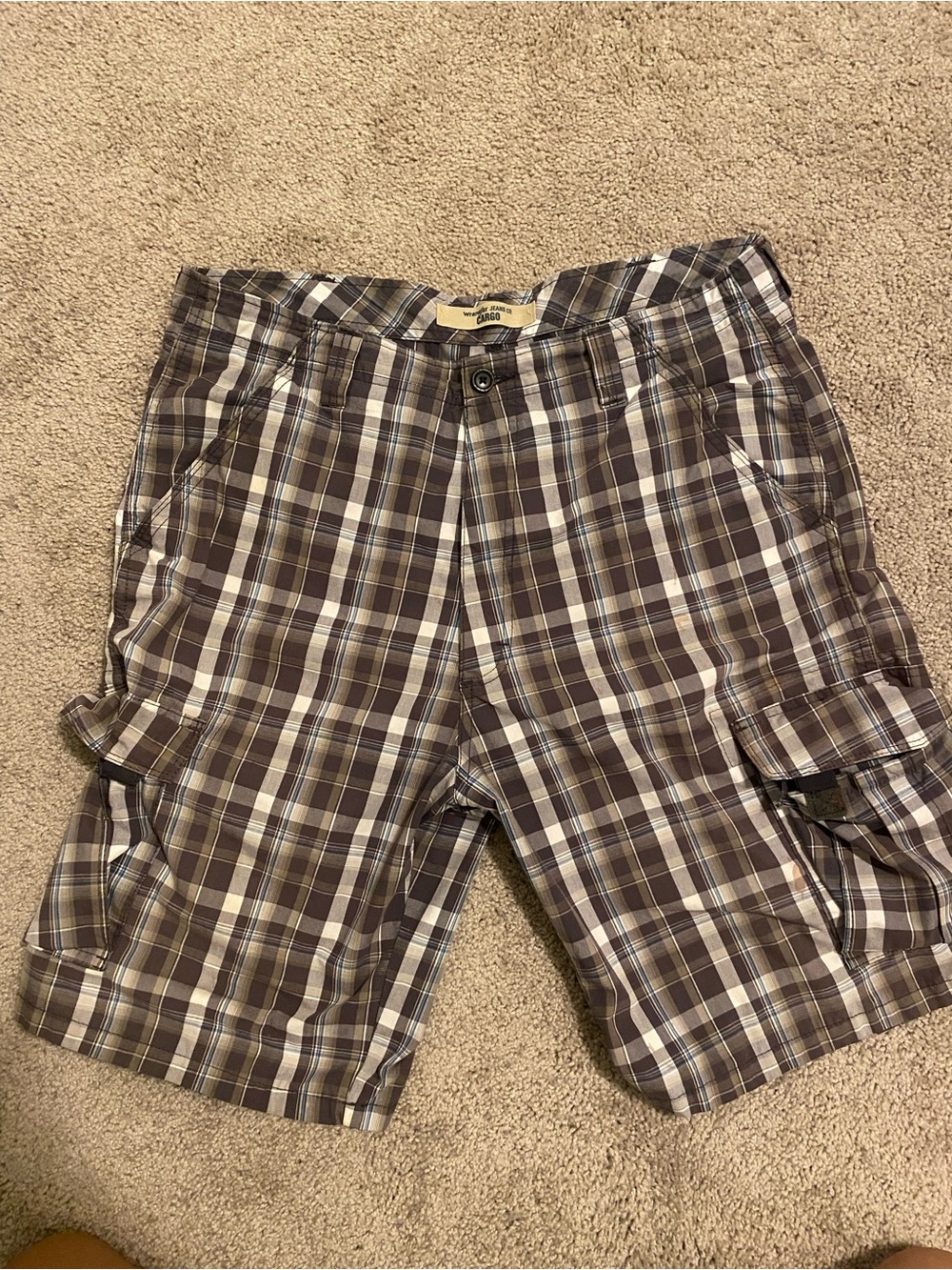 Wrangler Brown and Cream Plaid Cargo Shorts with Side Pockets